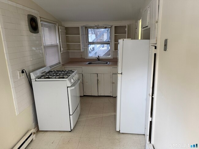 Photo - 53 Glenwood Ave Unit 3