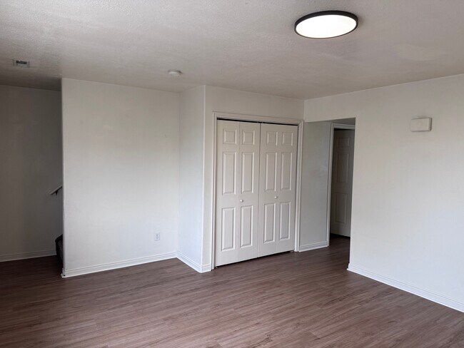 Photo - 2455 W 450 N