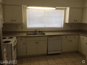 Building Photo - 356 E Desert Inn Rd Unit 221 Rental