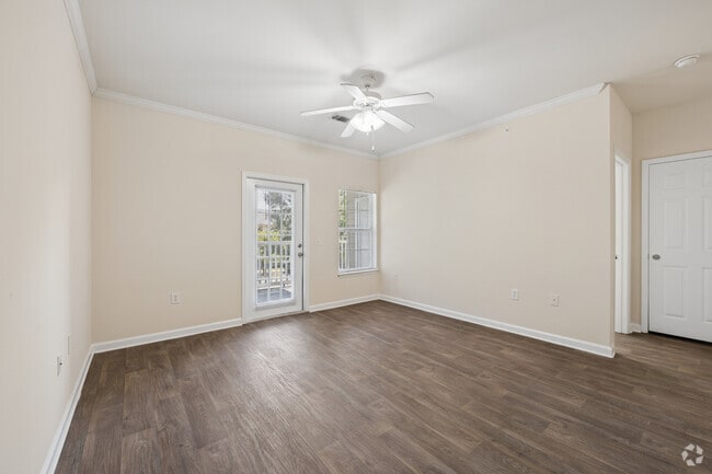The Ashford 3BR, 2BA - 1,287SF - Living Room