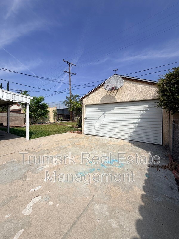 Photo - 729 South St