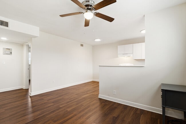 Photo - Henry at Harvard