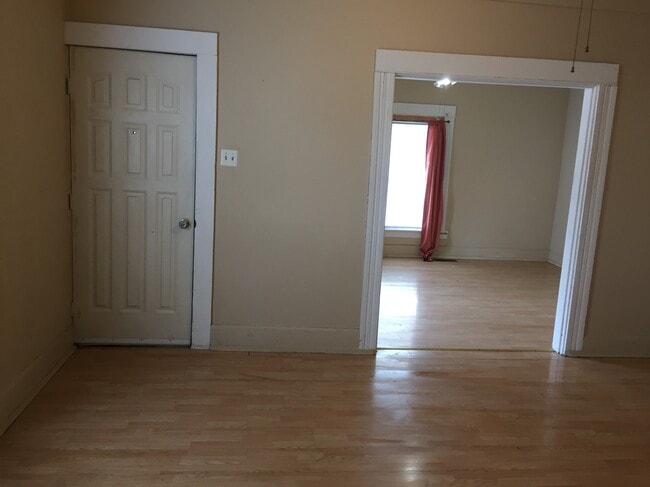 Photo - 217 NW 5th St