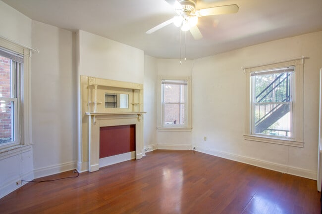 523 Jeanette St Unit 1