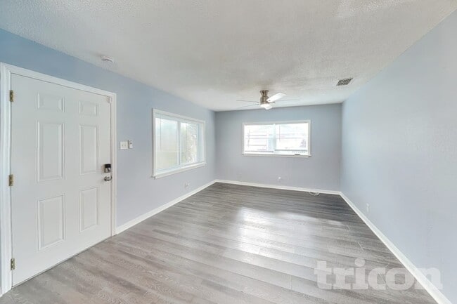 Photo - 4118 W La Salle St