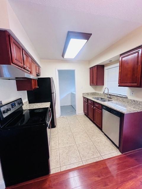 Photo - 136 E Harding St