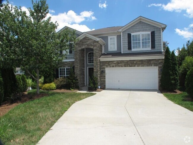 Building Photo - Beautiful move-in ready home located in th...
