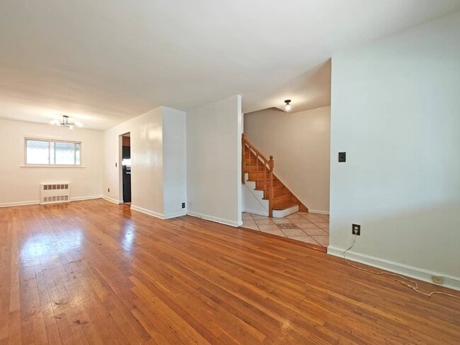 Photo - 3324 Hone Ave