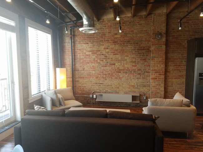 Photo - 2238 Washington Blvd