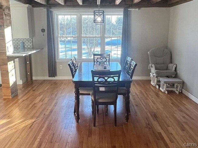 Photo - 6049 S Bay Rd