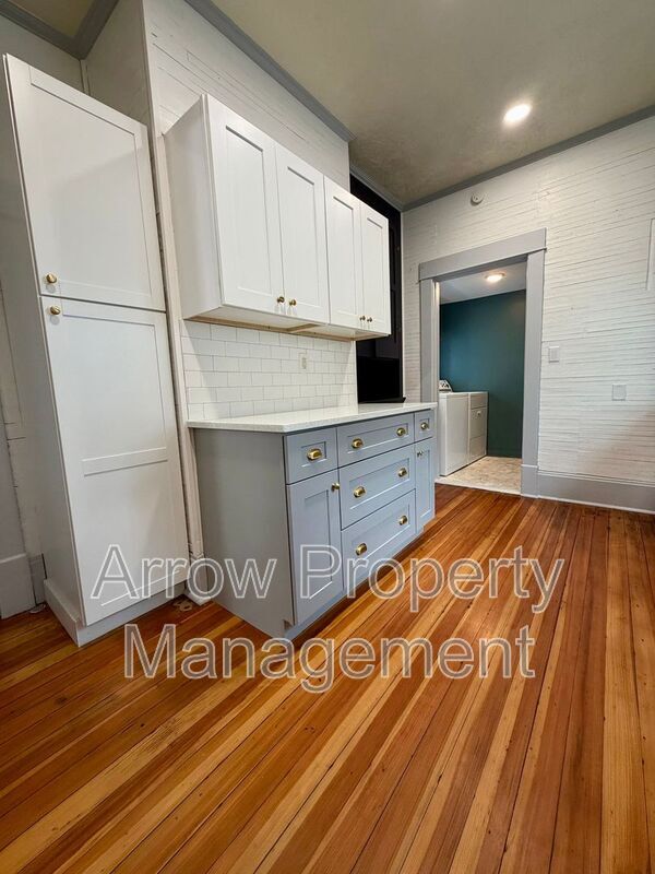 Photo - 2612 Y St