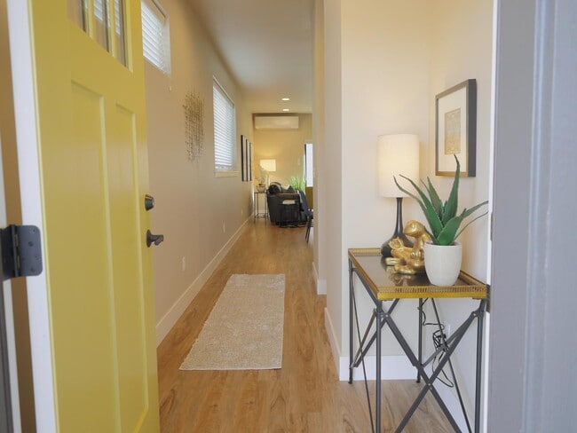Photo - 1096 E Fairhaven Ave