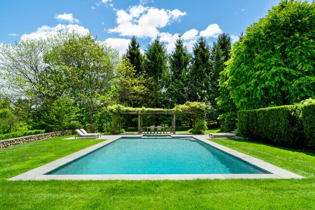 Photo - 945 Oenoke Ridge