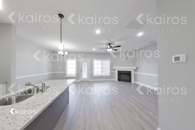 Photo - 3713 Oak Leaf Wy