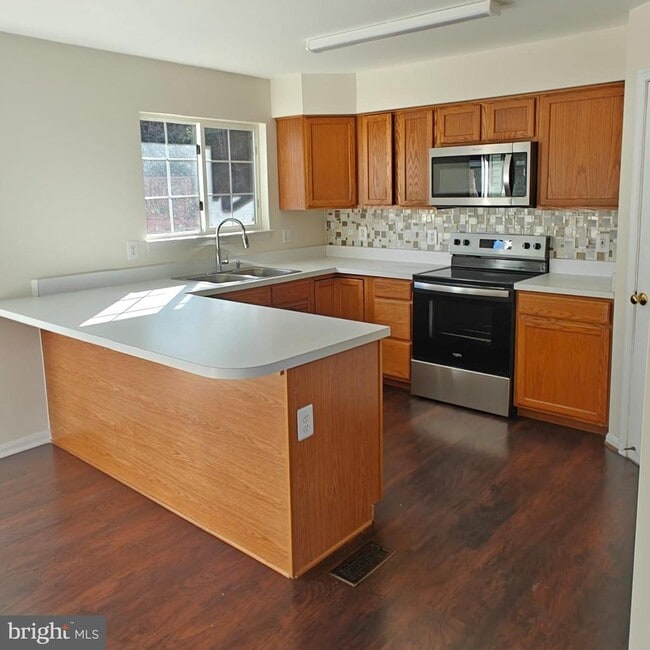 Photo - 9279 Kristy Dr Townhome