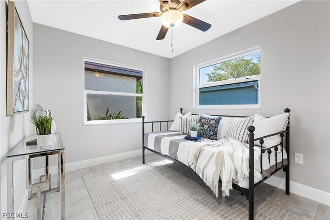 Photo - 1003 April Ln