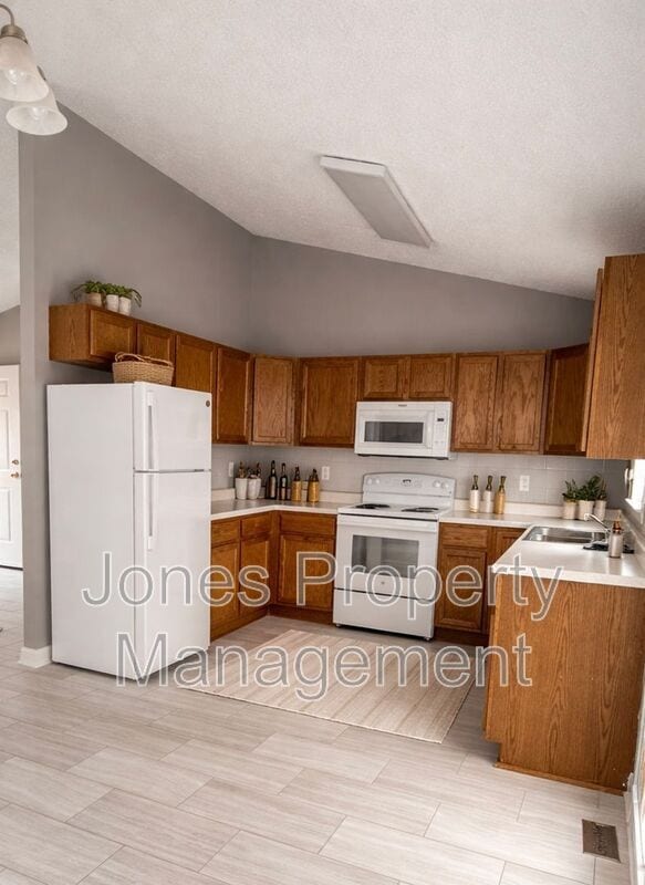 Photo - 176 Third Avenue