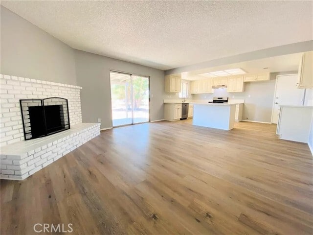 Photo - 16716 Stagecoach Ave