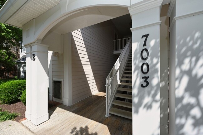 Photo - **SOPHISTICATED URBAN RETREAT IN THE HEART OF LENOX VILLAGE** Unit B11