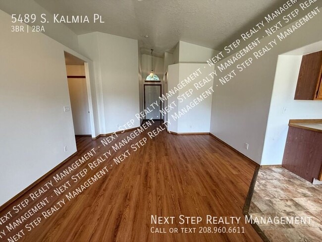 Photo - 5489 S Kalmia Pl