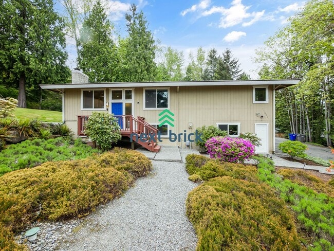 3 bed + den and 3 Baths Private Single-fam... - 3 bed + den and 3 Baths Private Single-fam... House