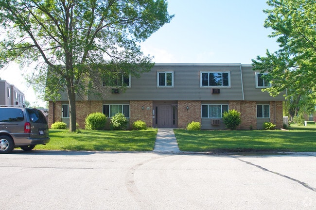 Apartments for Rent in Germantown, WI | ForRent.com