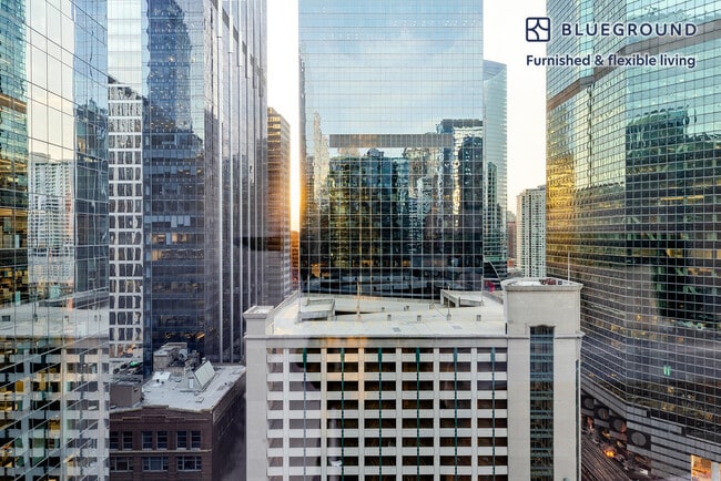 Photo - 215 W Lake St Unit FL19-ID1203