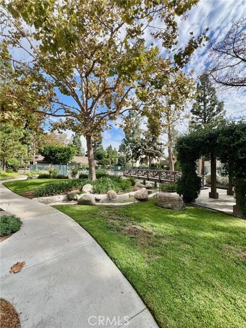 Building Photo - 1350 Cabrillo Park Dr Unit F