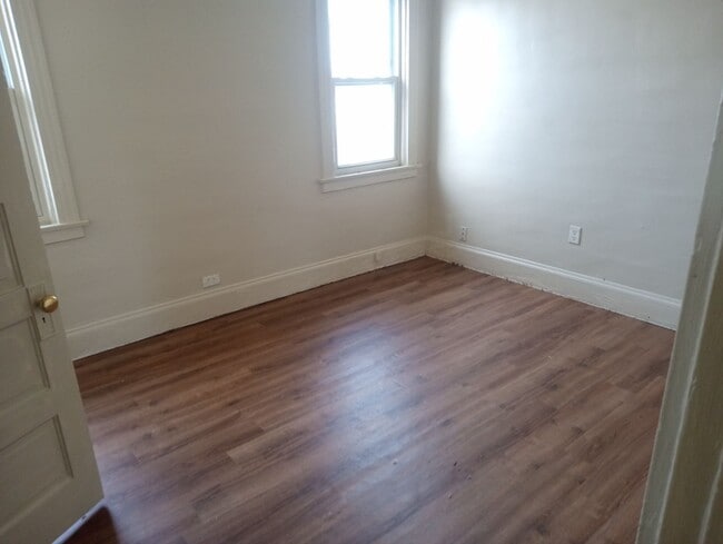 Photo - 1537 Remington St