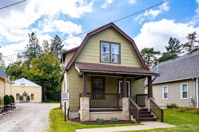 Photo - 1710 S State St Apartment