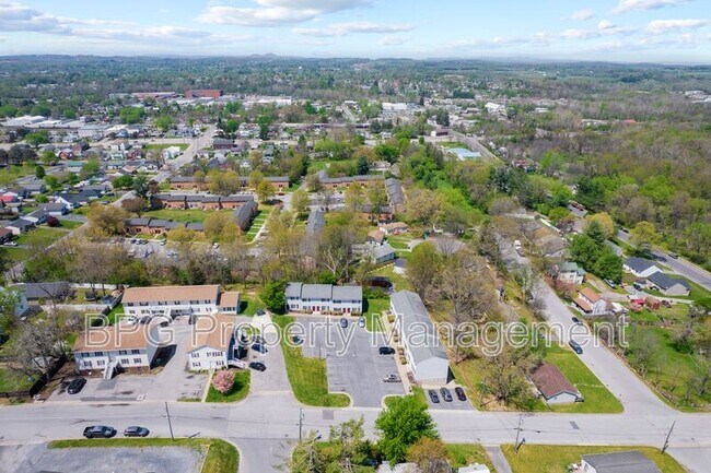 Photo - 605 Hamlet Ave Unit A