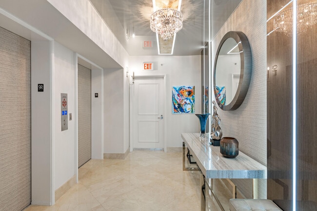 Photo - 3101 S Ocean Dr Unidad 901