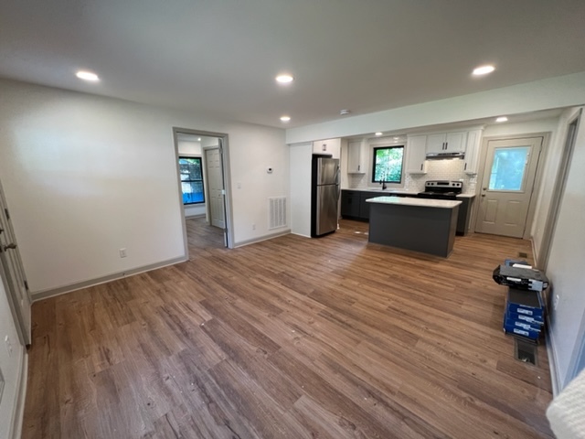 Open Floor Plan - 609 East St Casa