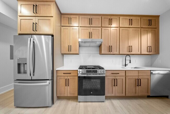 Photo - 124 Glenwood Ave Unit 2