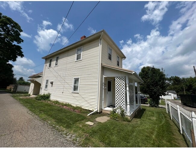 Photo - 861 Cabot Dr
