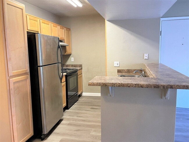 Photo - 2938 N 61st Pl Unidad 257