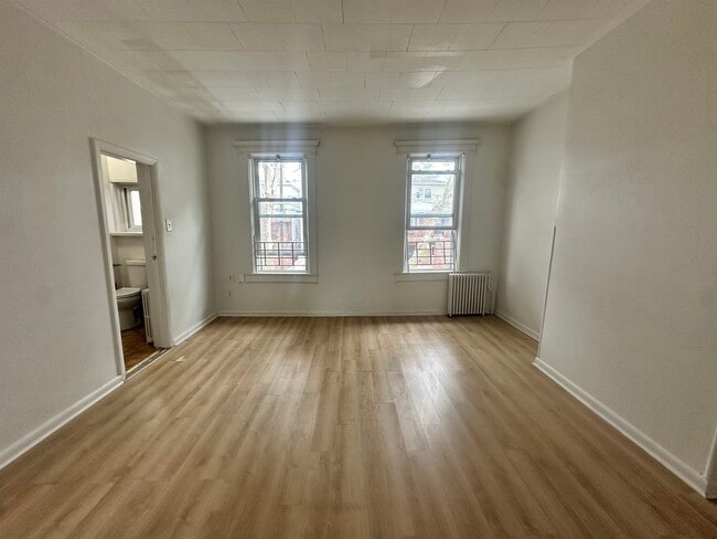 Photo - 87 TERRACE Ave Unit 2