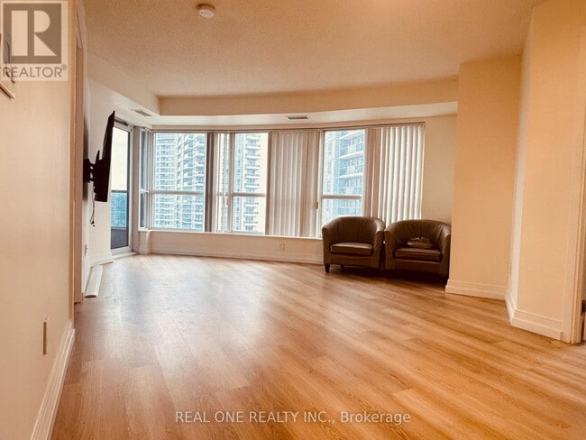 Photo - 125 Village Green Square Unité 1710