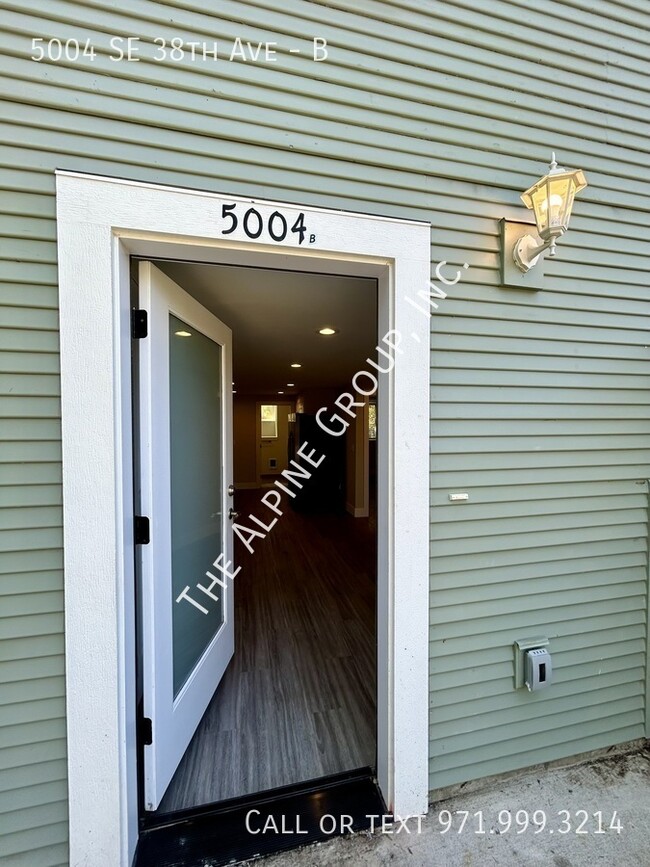 Updated 2 Bedroom near Reed College - Updated 2 Bedroom near Reed College Apartamento Unidad B