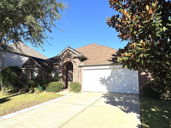 Photo - 2910 Sandleigh Dr