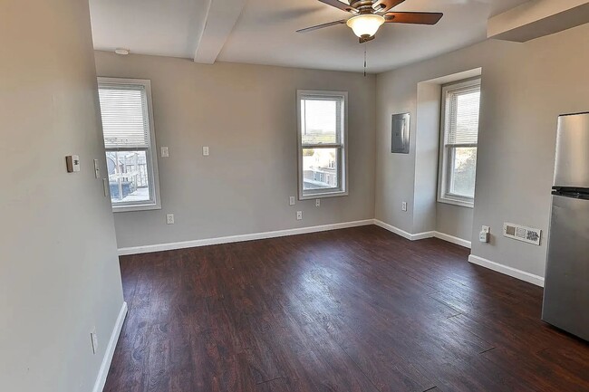 Photo - 1540 N 5th St Unit Apt C