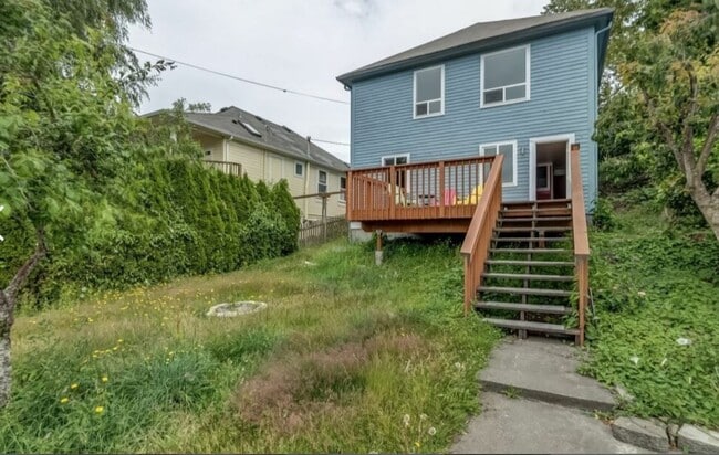 Photo - Charming 3 bed 1.5 bath available in Bellingham!