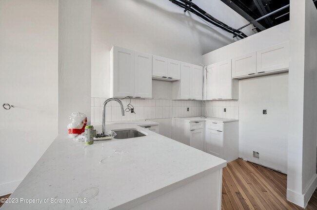 Photo - 430-438 Penn Ave Unit 201