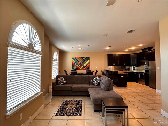 Photo - 25 Keeton Ave E Unit 9