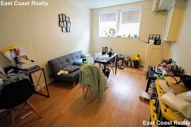 Building Photo - 119 Sutherland Rd Rental
