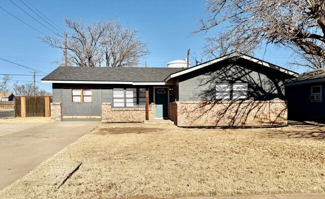 Building Photo - Fully Remodeled 4 Bedroom / 3 Bath Home with Two Primary Suites!