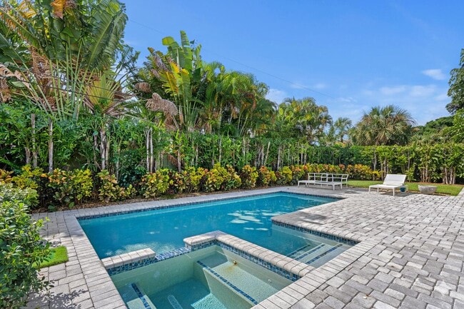 Photo - 200 Ellamar Rd