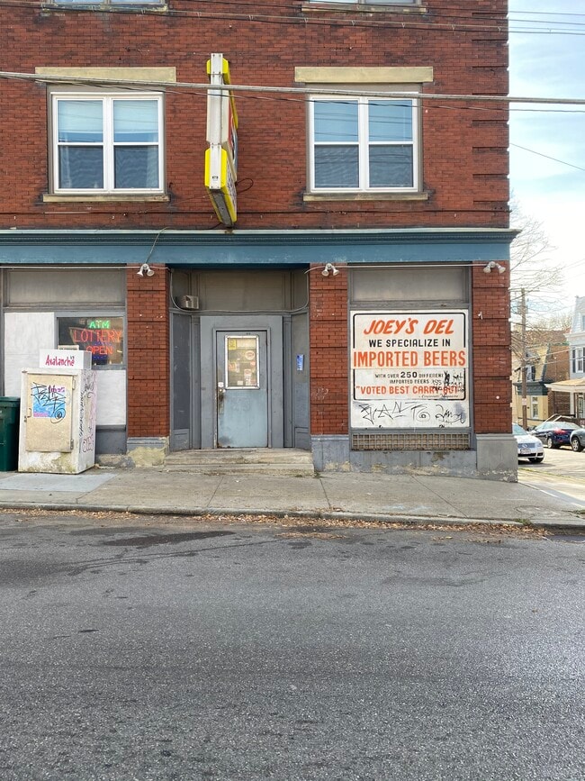 Photo - 315 W McMillan St