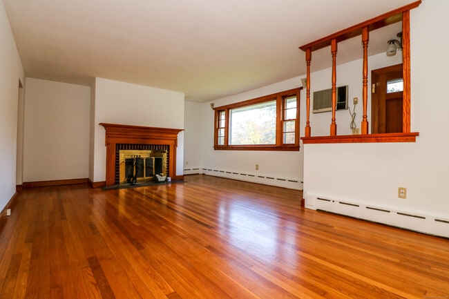 Photo - 408 Shelton Ave