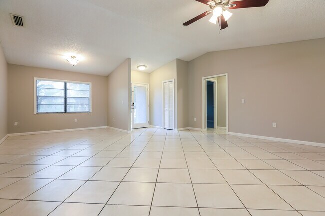 2473 Guthrie Cir